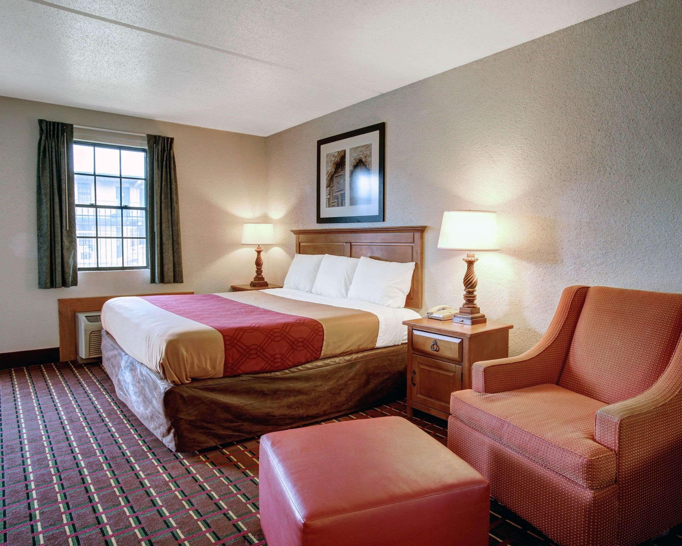 Rodeway Inn ניו בראונפלס מראה חיצוני תמונה