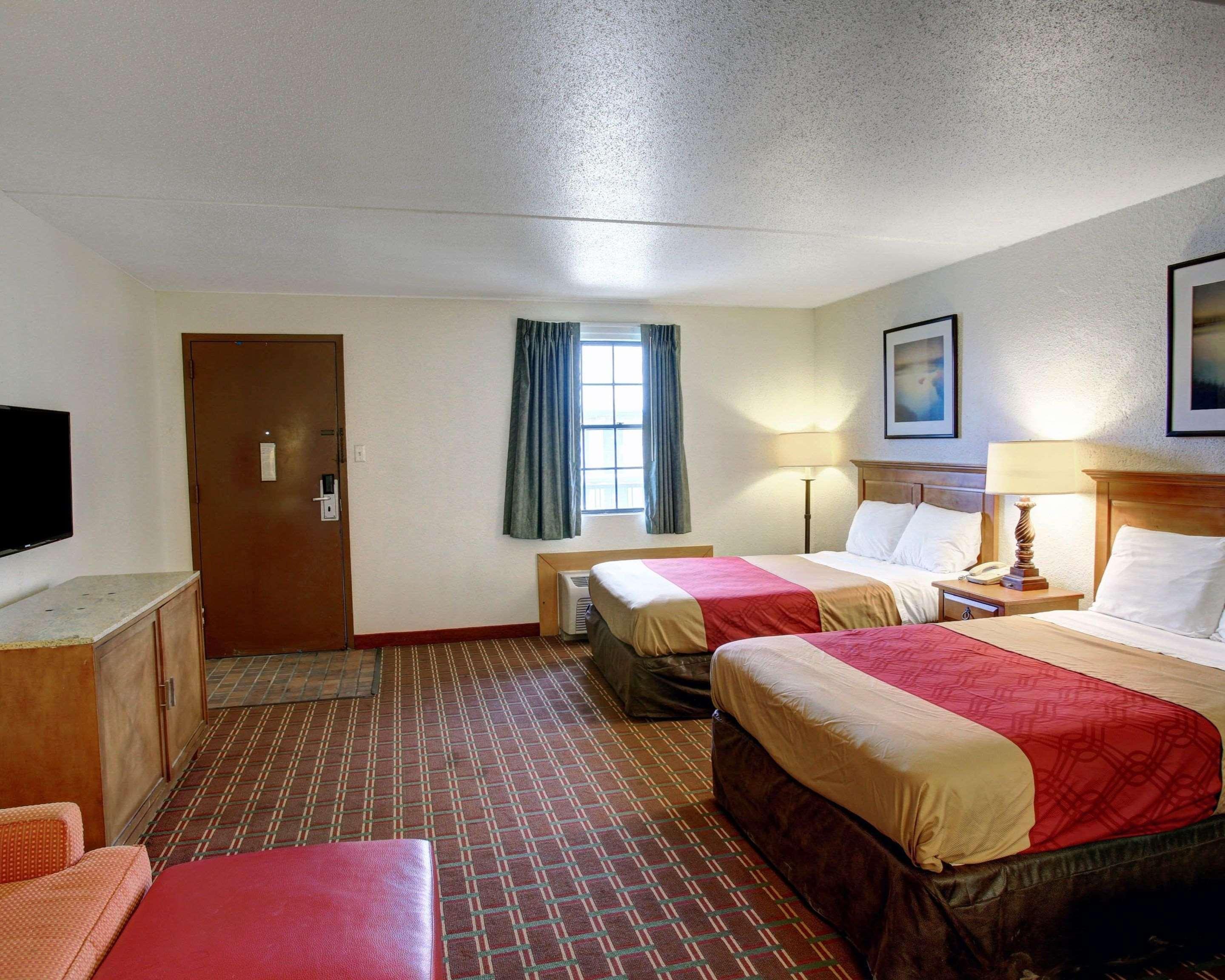 Rodeway Inn ניו בראונפלס מראה חיצוני תמונה