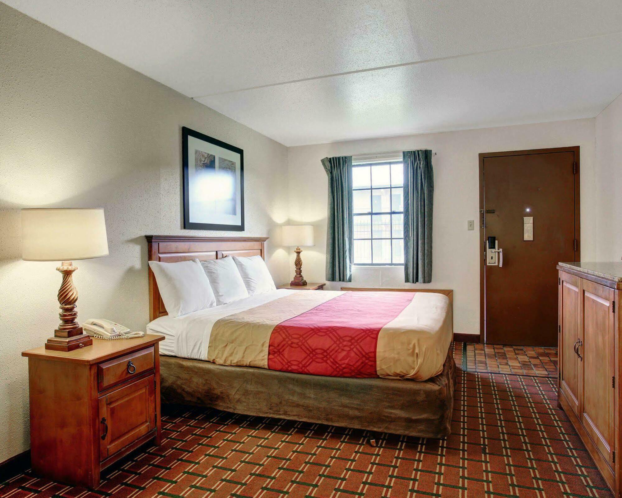 Rodeway Inn ניו בראונפלס מראה חיצוני תמונה